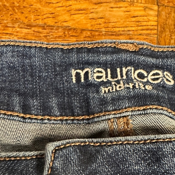 Maurices Ankle Jeans in Dark Blue with Distressed Details XL - Picture 2 of 8
